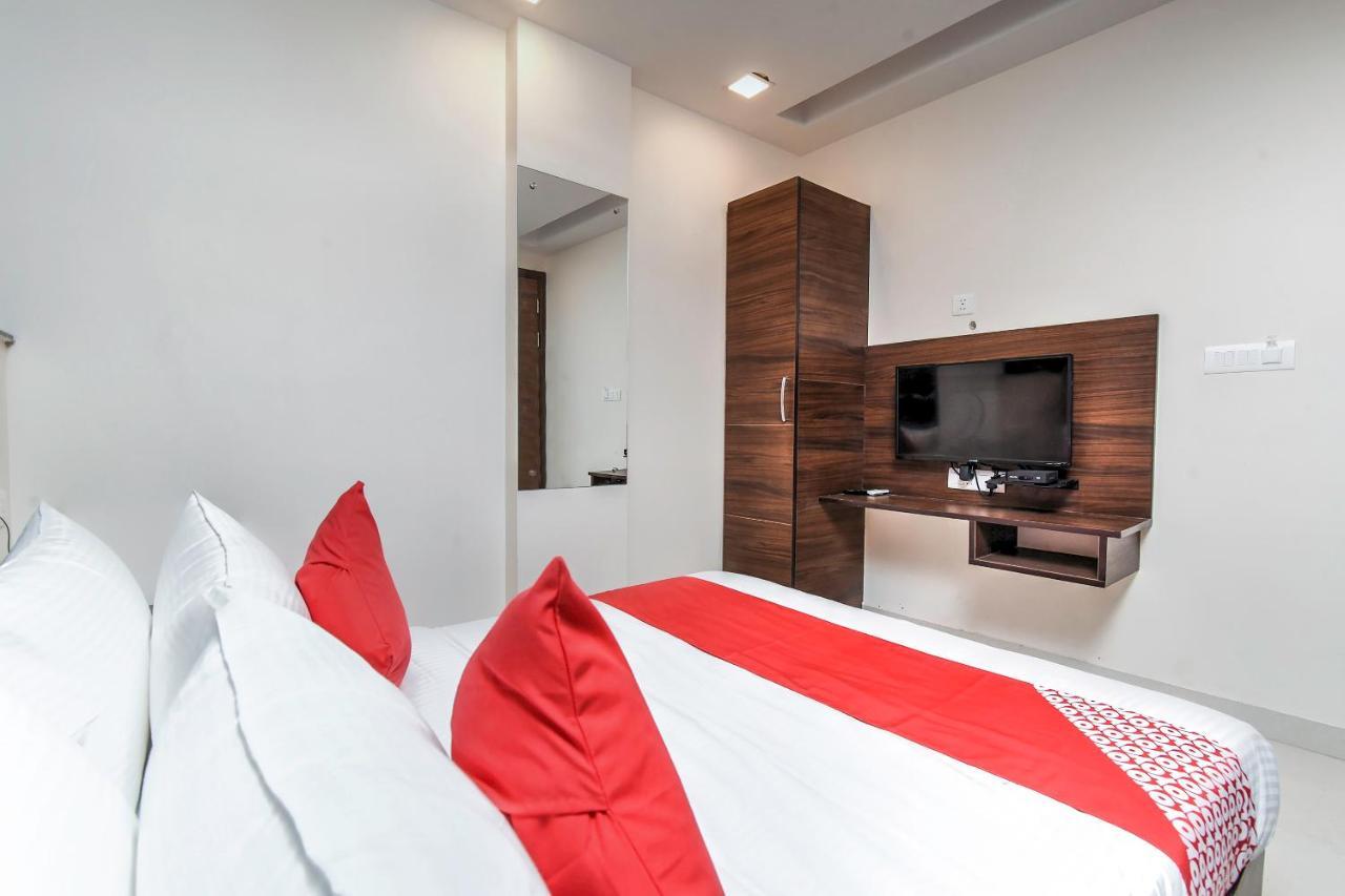 Oyo 81042 Rajput Resort Patiāla Dış mekan fotoğraf