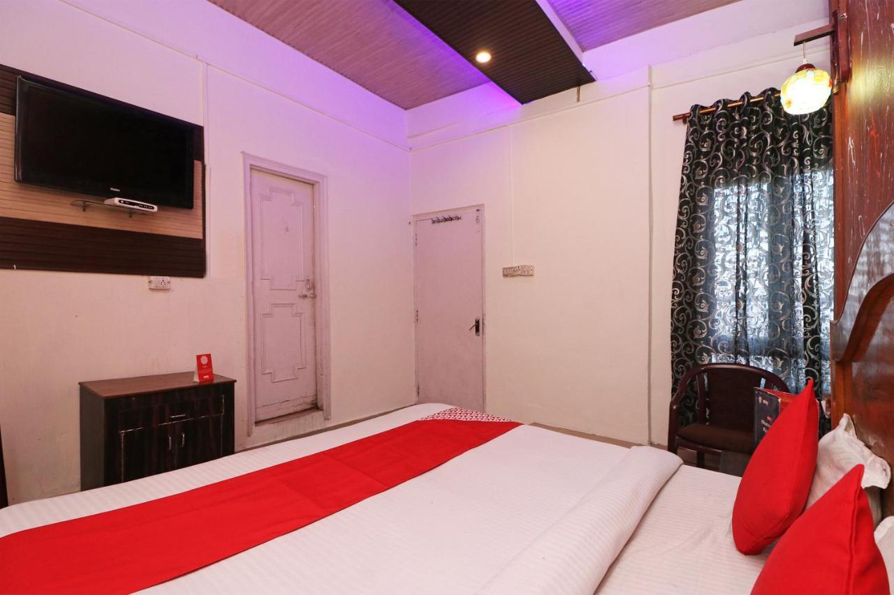 Oyo 81042 Rajput Resort Patiāla Dış mekan fotoğraf