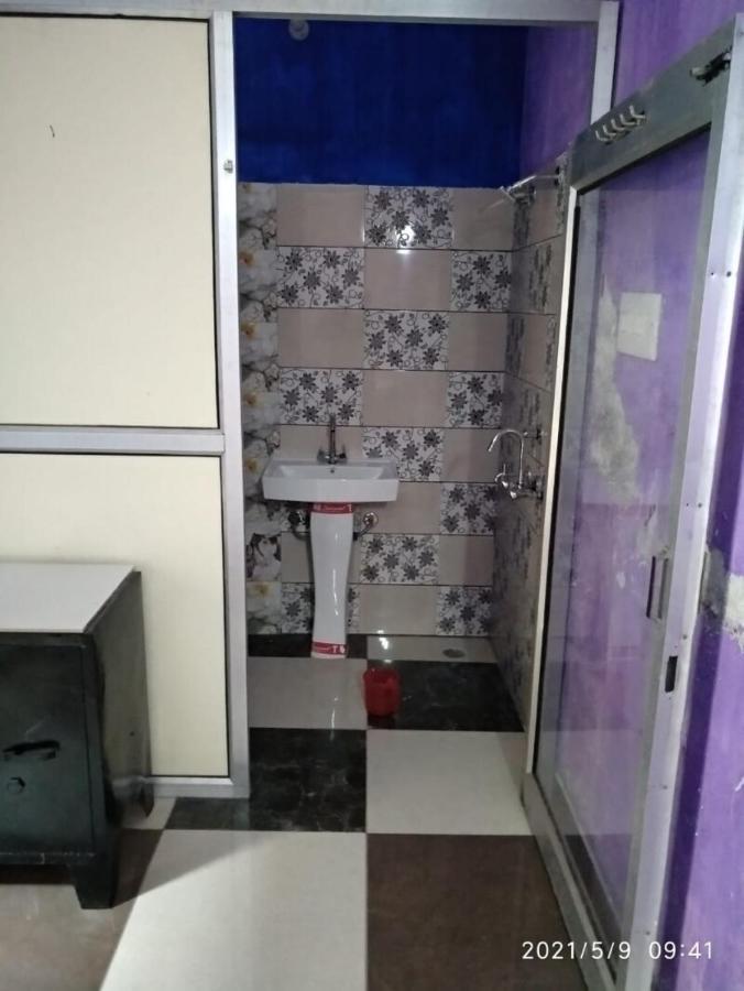Oyo 81042 Rajput Resort Patiāla Dış mekan fotoğraf